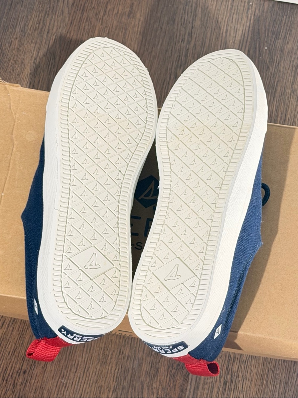 Sperry Navy Canvas Low-Top Sneakers with Red & Light Blue Accents - Picture 3 of 8